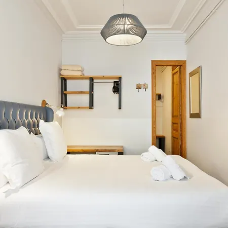 Apartment Verdaguer By *